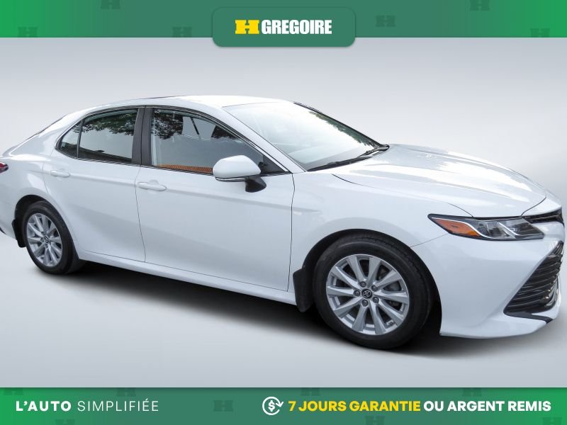 2019 Toyota Camry White Laval - photo #0