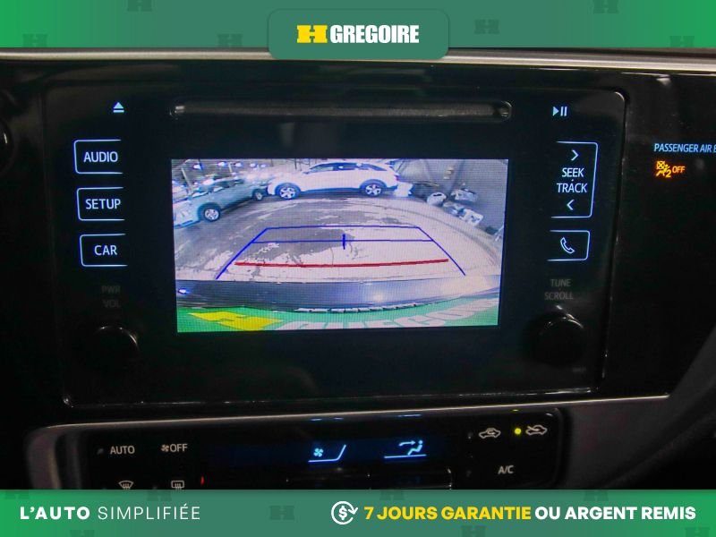 Toyota Corolla 822023 | LE AUTO A/C CAM RECUL BLUETOOTH 2019 Bleu Laval - photo #13
