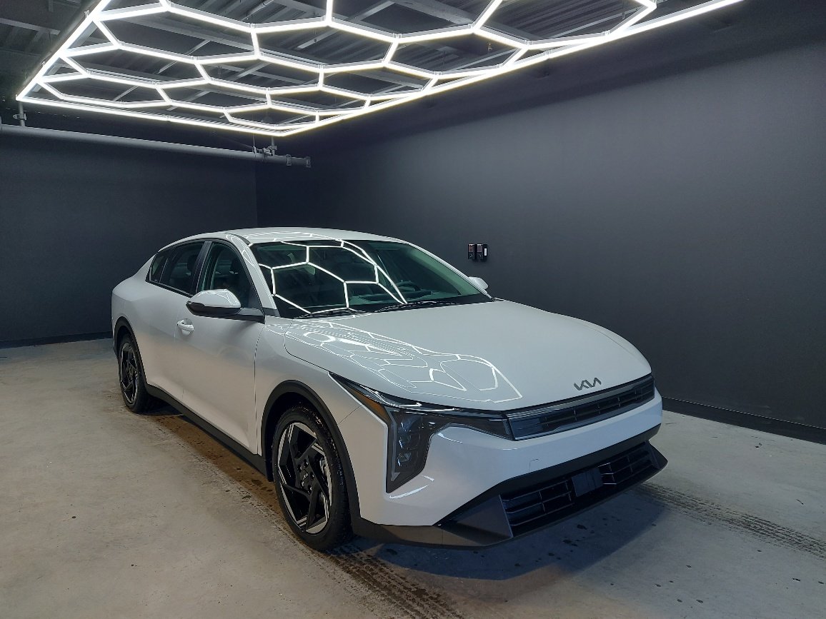 2025 Kia K4 Snow White Pearl Blainville - photo #0