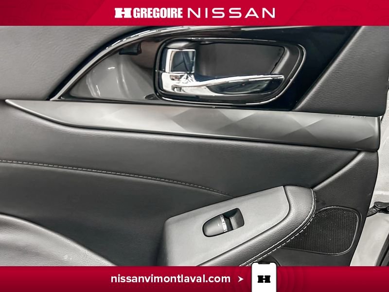 2023 Nissan Maxima White Saint-Eustache - photo #17