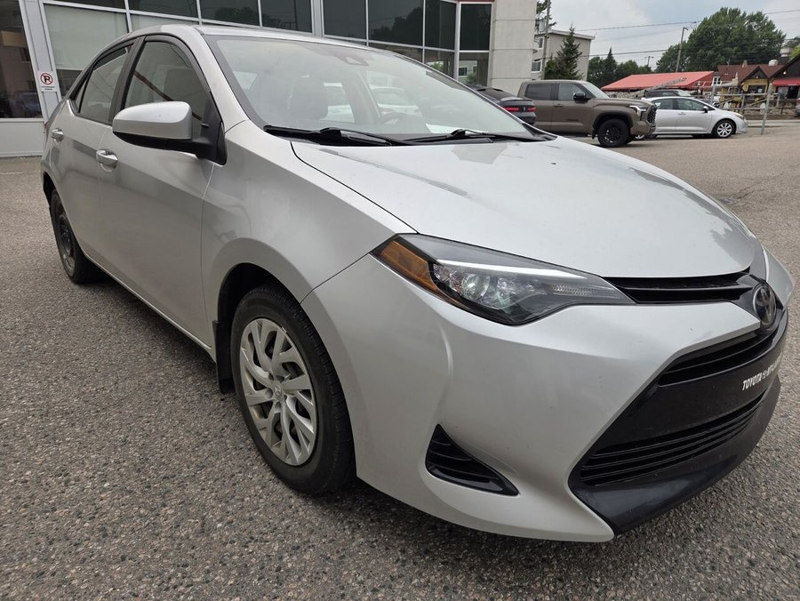 Toyota Corolla LE berline 4 portes CVT 2017 Gris