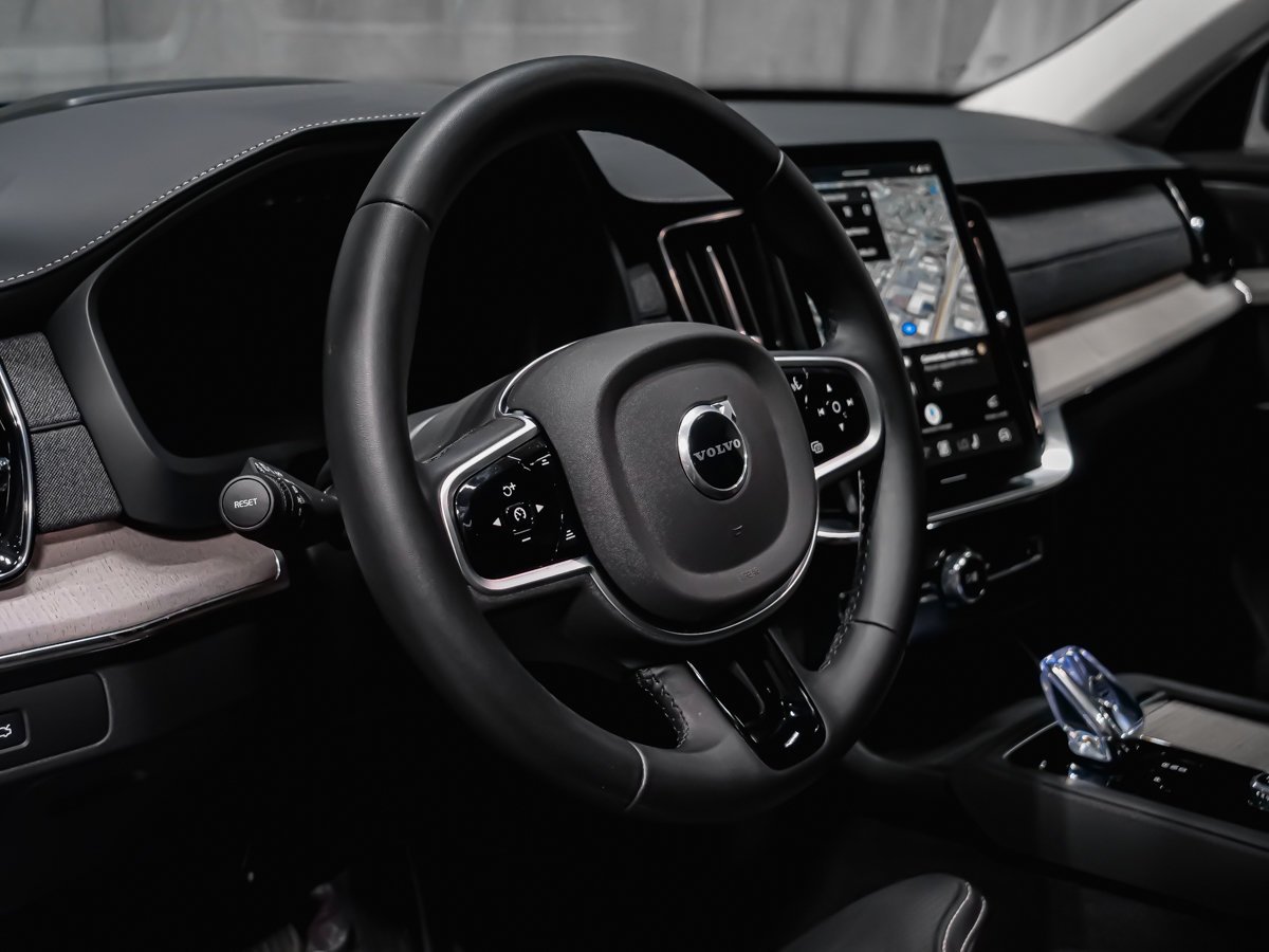 2026 Volvo XC90 B6 ULTRA BRIGHT Blue Montreal - photo #7