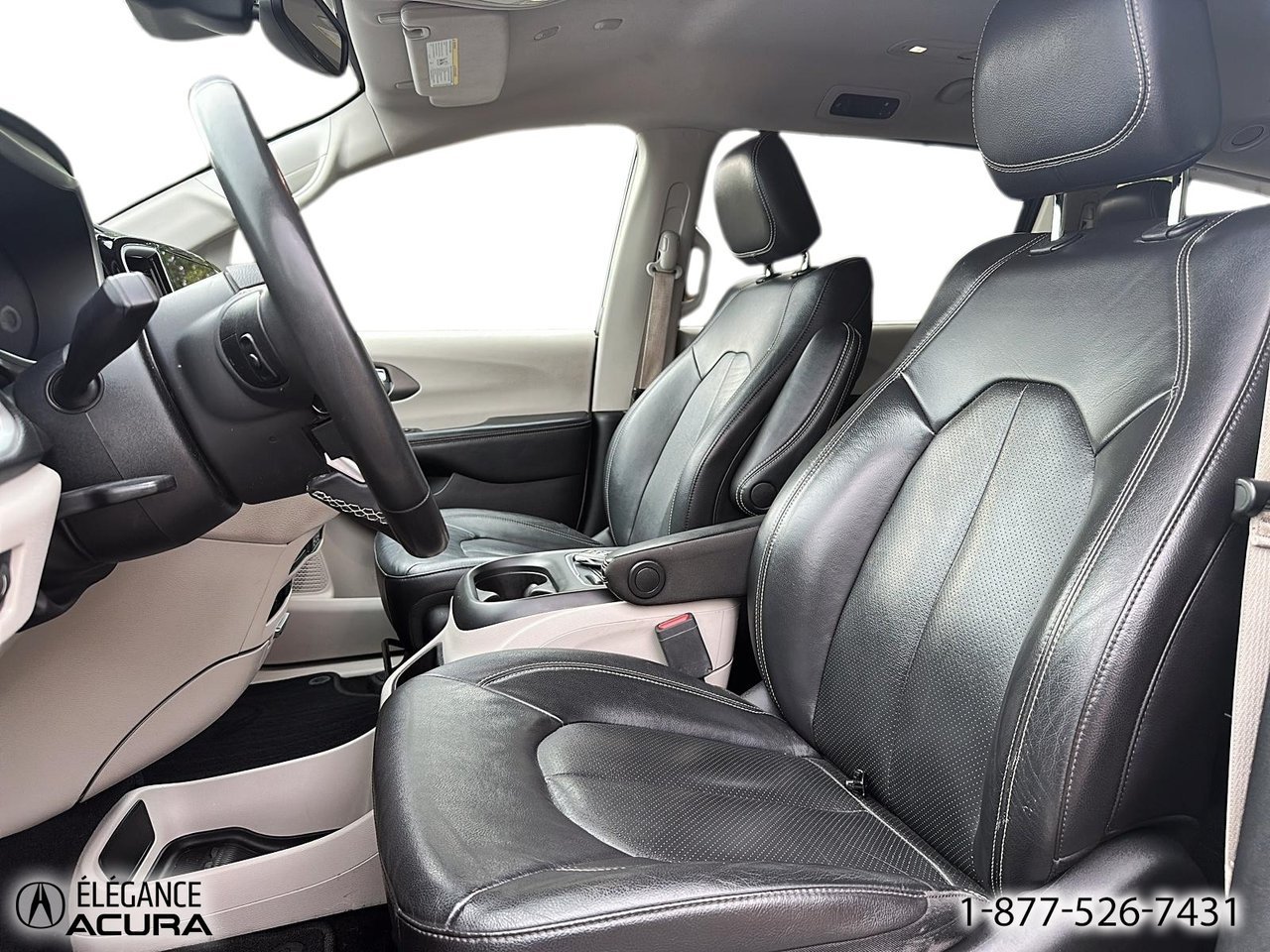2022 Chrysler Pacifica Touring L | A8787 Black Granby - photo #10