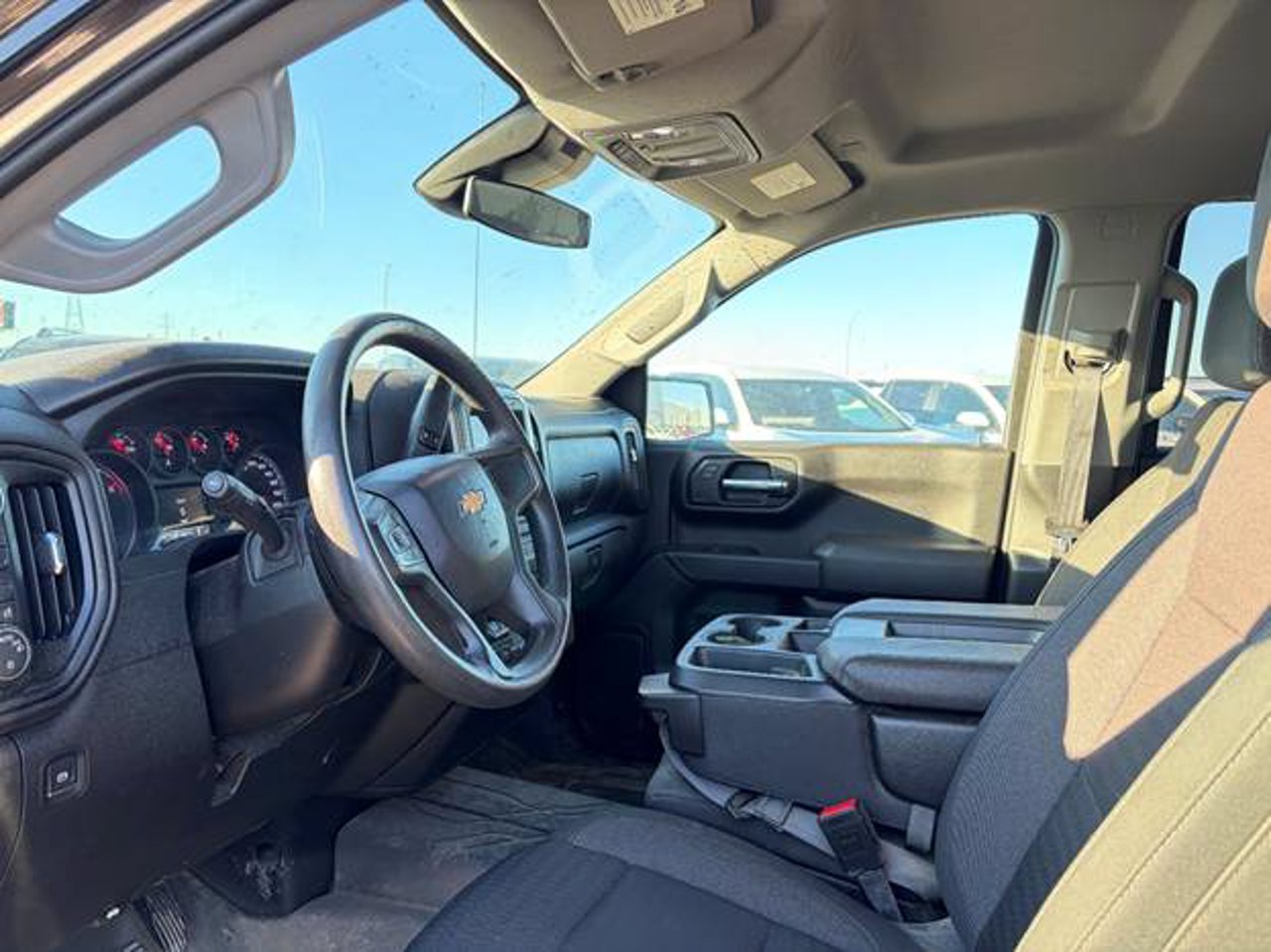 2024 Chevrolet Silverado 1500 4WD Crew Cab 147 Custom Black Sherwood Park - photo #5