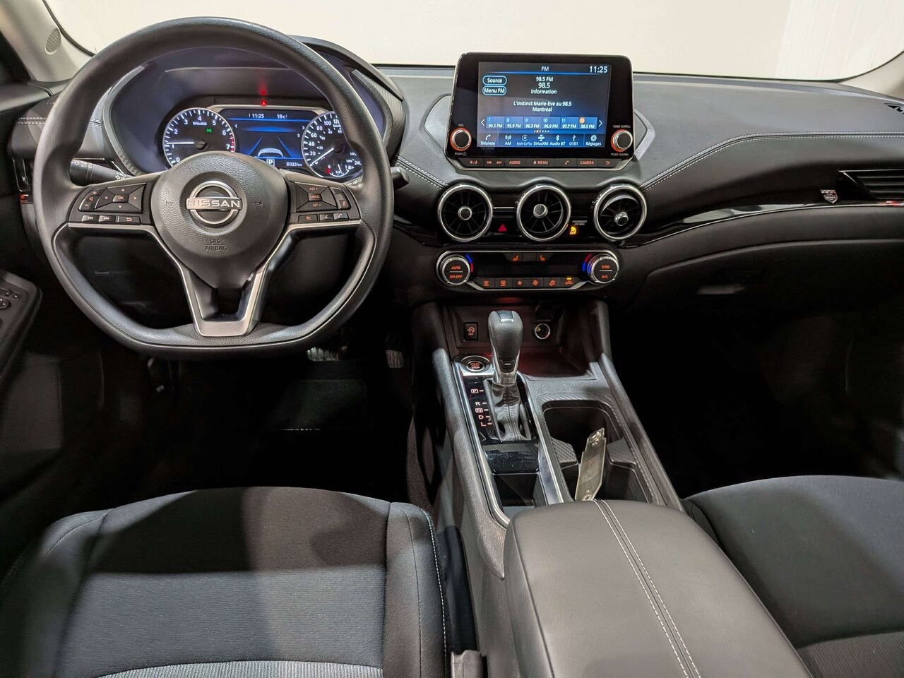 2024 Nissan Sentra SV CVT White Val-David - photo #28