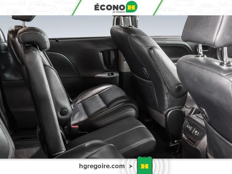 2018 Toyota Sienna Grey Blainville - photo #22