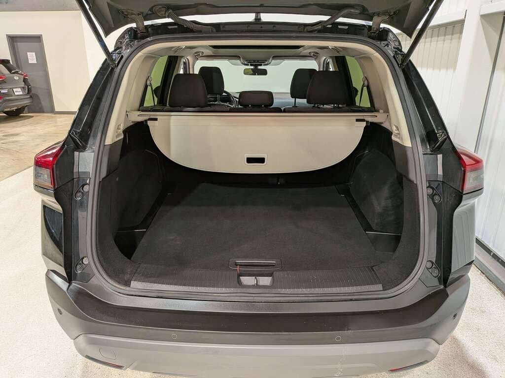 Nissan Rogue AWD SV Moonroof 2023 Noir Val-David - photo #8