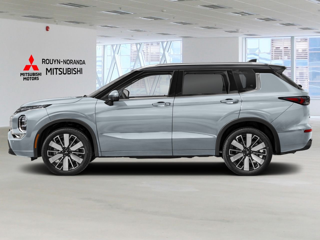 2026 Mitsubishi Outlander Moonstone Grey/Black Roof Rouyn-Noranda - photo #2