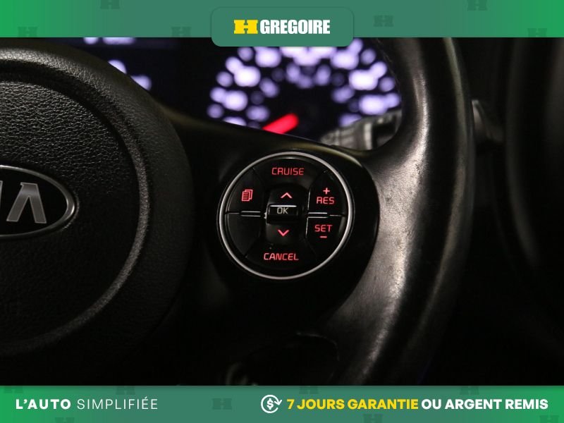 2021 Kia Soul White Saint-Eustache - photo #20