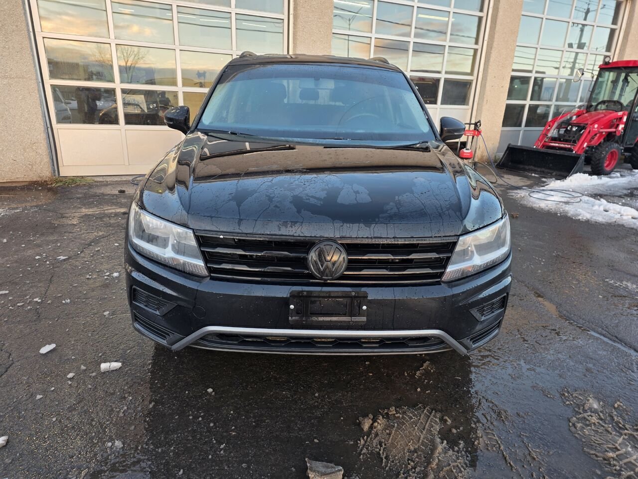 2019 Volkswagen Tiguan Black  - photo #8