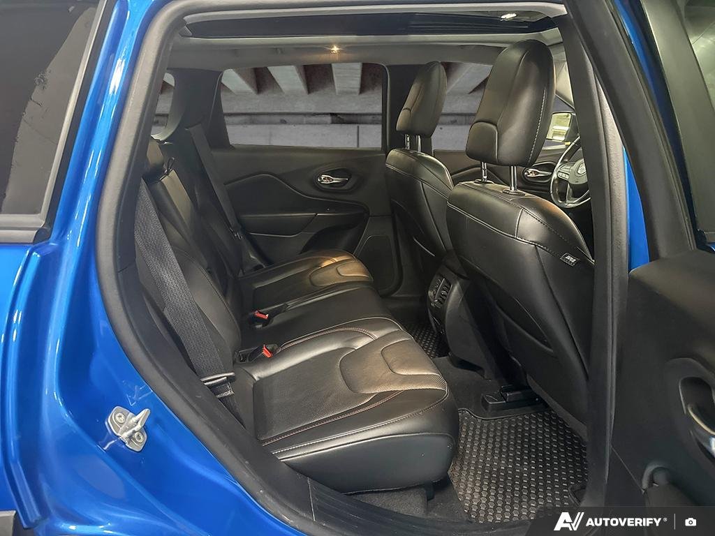 2020 Jeep Cherokee 2602134A | Trailhawk Elite Edmonton - photo #22