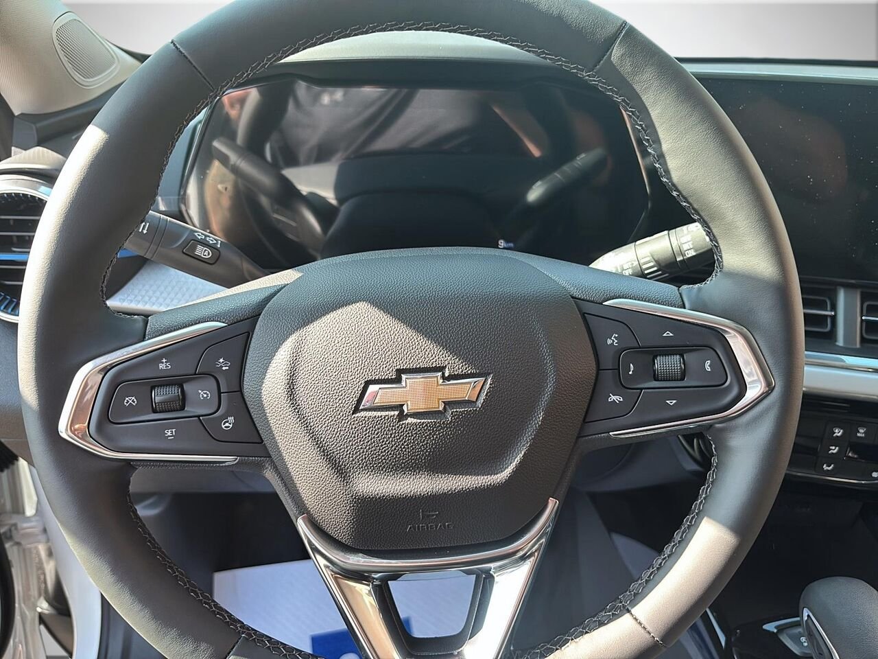 CHEVROLET Trax LT 2026 BLANC SOMMET Saint-Hyacinthe - photo #10