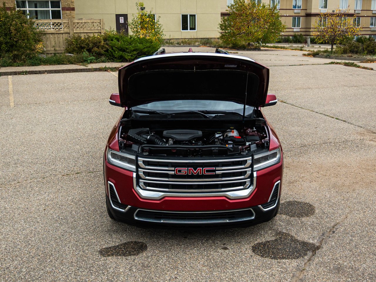 2023 GMC Acadia AWD 4dr SLE Red Sherwood Park - photo #9