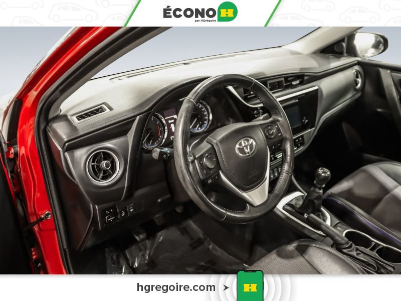 2018 Toyota Corolla Red Blainville - photo #23