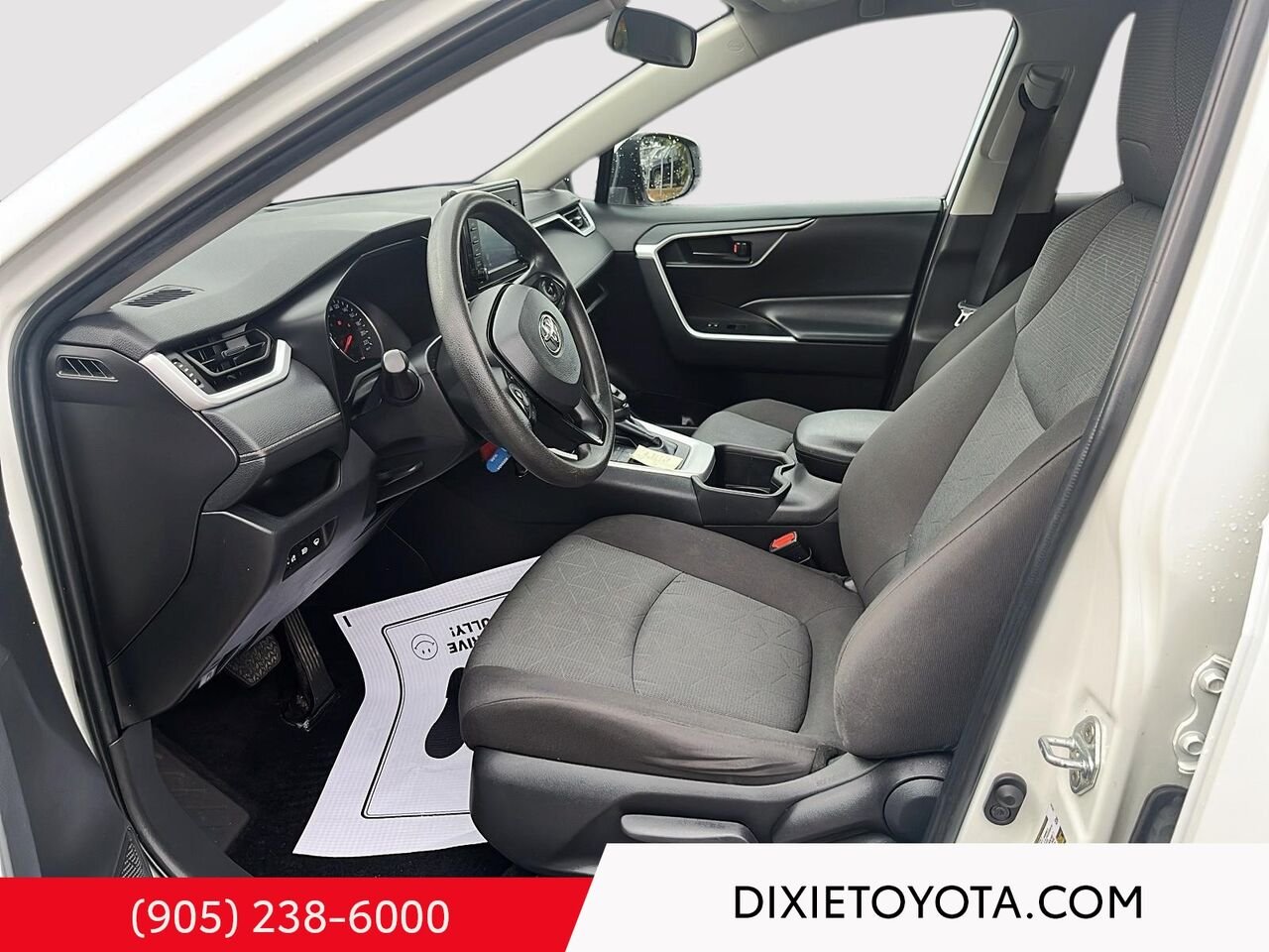 2022 Toyota RAV4 LE AWD / CLEAN CARFAX / HEATED SEATS / TOYOTA SAFETY SENSE / CARPLAY AND ANDROID AUTO White Mississauga - photo #9