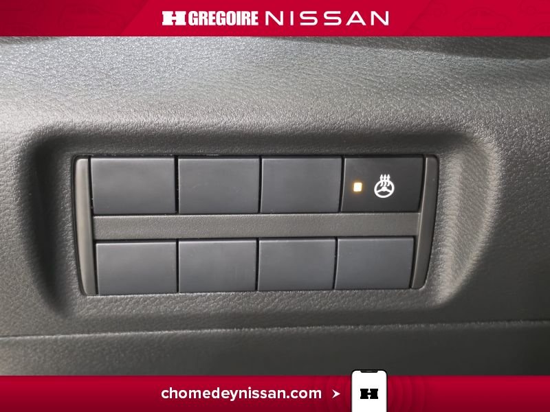2023 Nissan Kicks Grey Laval - photo #15