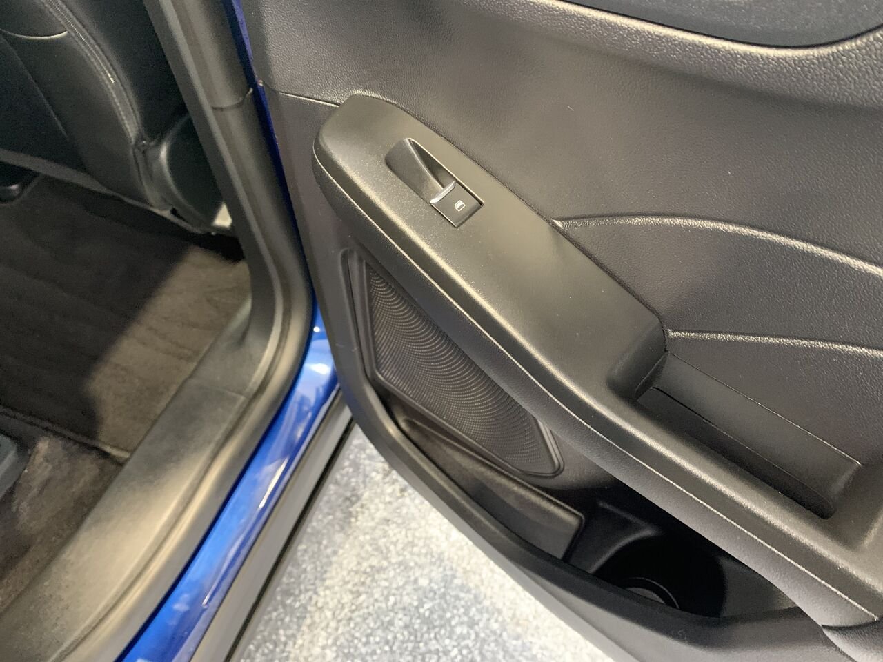 2022 Ford Escape TITANIUM PHEV Blue Châteauguay - photo #14