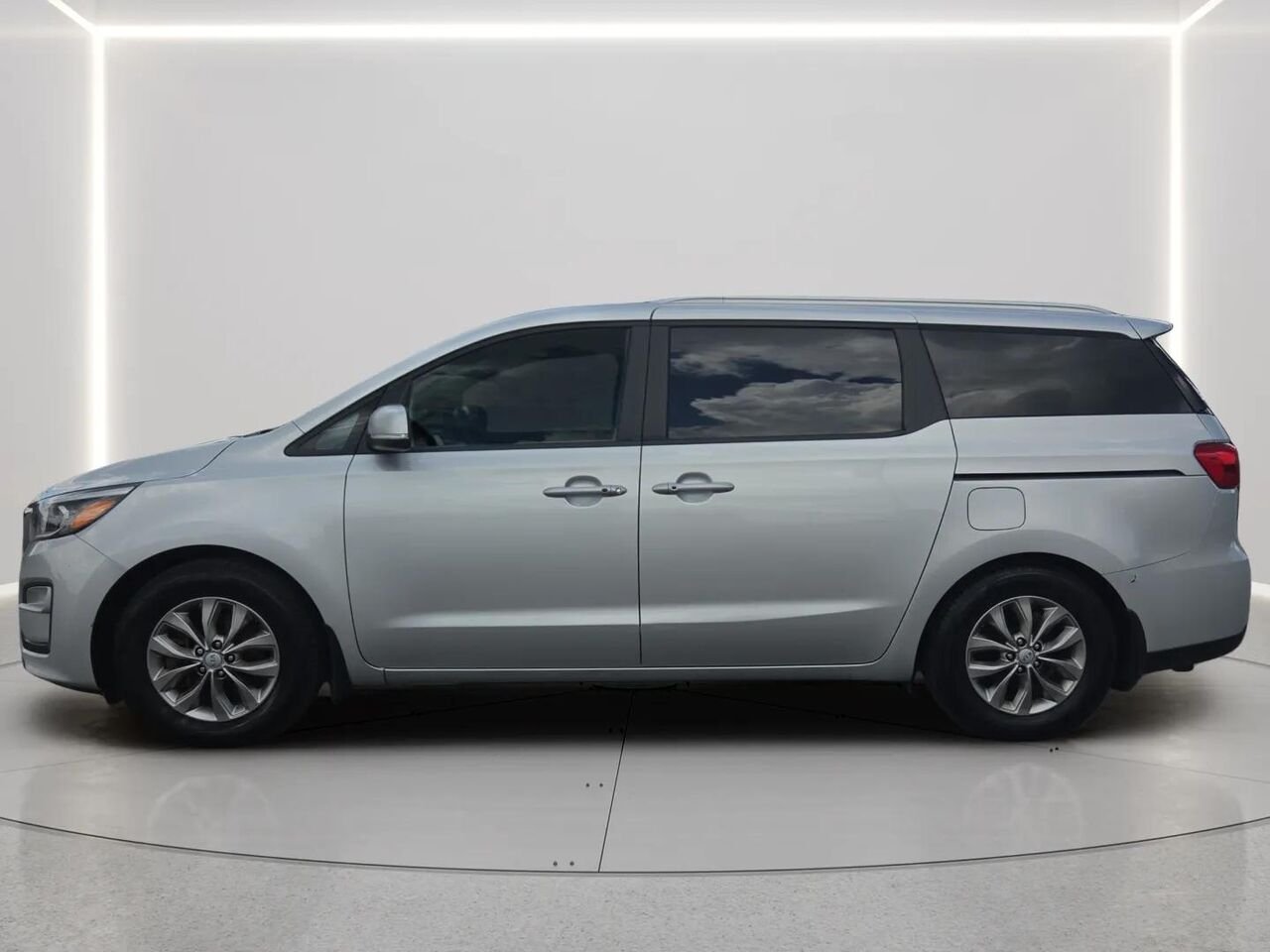 Kia Sedona 2020 Argent Gatineau - photo #1
