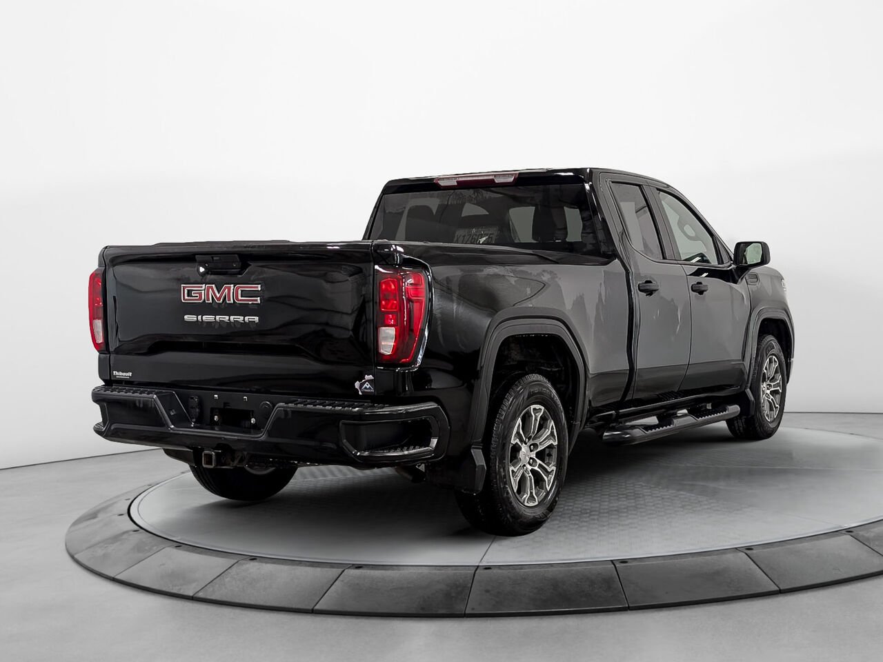 GMC SIERRA 1500 CAISSE STANDARD DE 6 PIEDS 6 X31 4x4 Moteur V8 5.3L 6 Places 2021 Autre Sherbrooke - photo #3