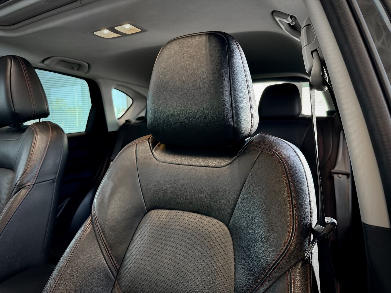 2022 Mazda CX-5 Black Notre-Dame-des-Prairies - photo #17