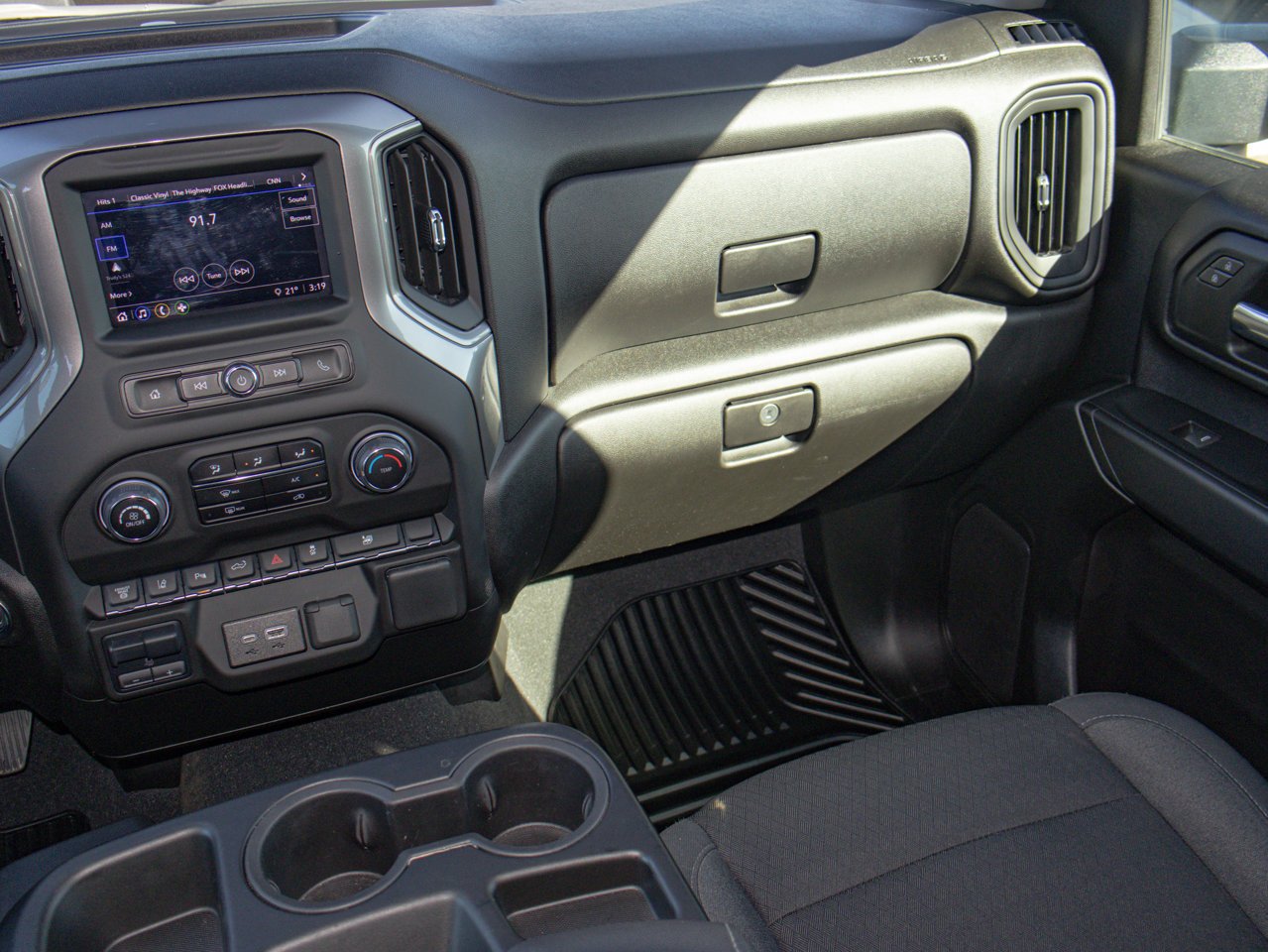 2025 Chevrolet Silverado 2500HD 4WD Crew Cab 159 Custom Black Sherwood Park - photo #30