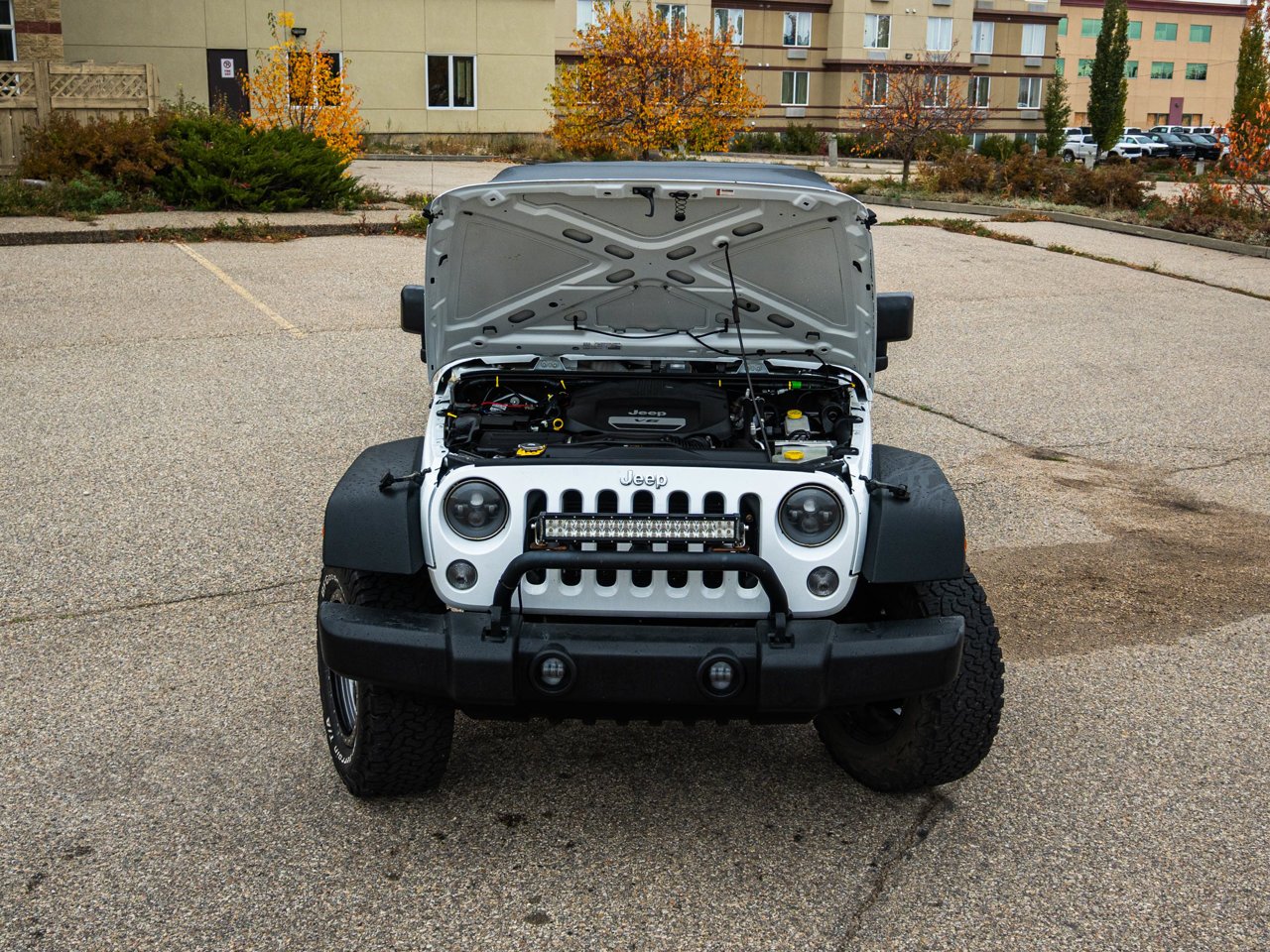 2017 Jeep Wrangler 4WD 2dr Sport White Sherwood Park - photo #9
