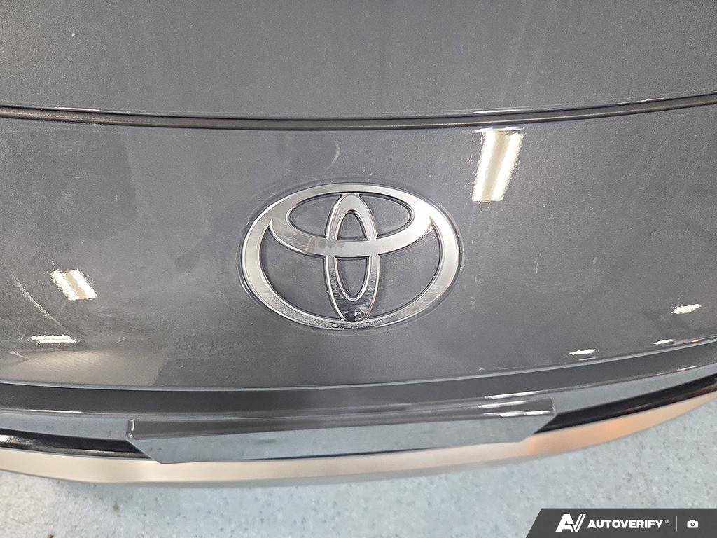 2025 Toyota Prius Plug-In Hybrid S2501808 | XSE Guardian Gray Edmonton - photo #8