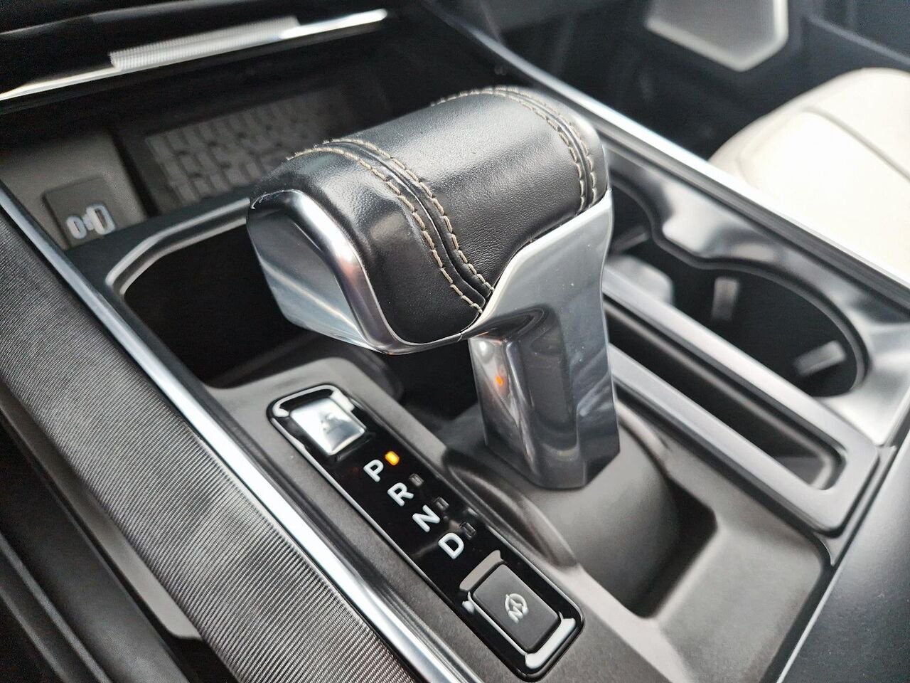 2023 Ford F-150 Lightning Black Saint-Jérôme - photo #30