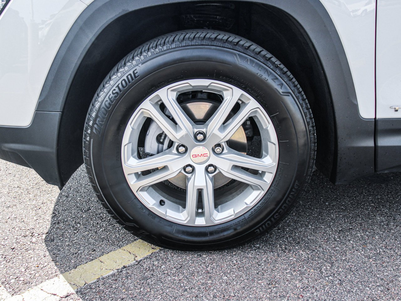 2024 GMC Terrain AWD 4dr SLE White Sherwood Park - photo #11