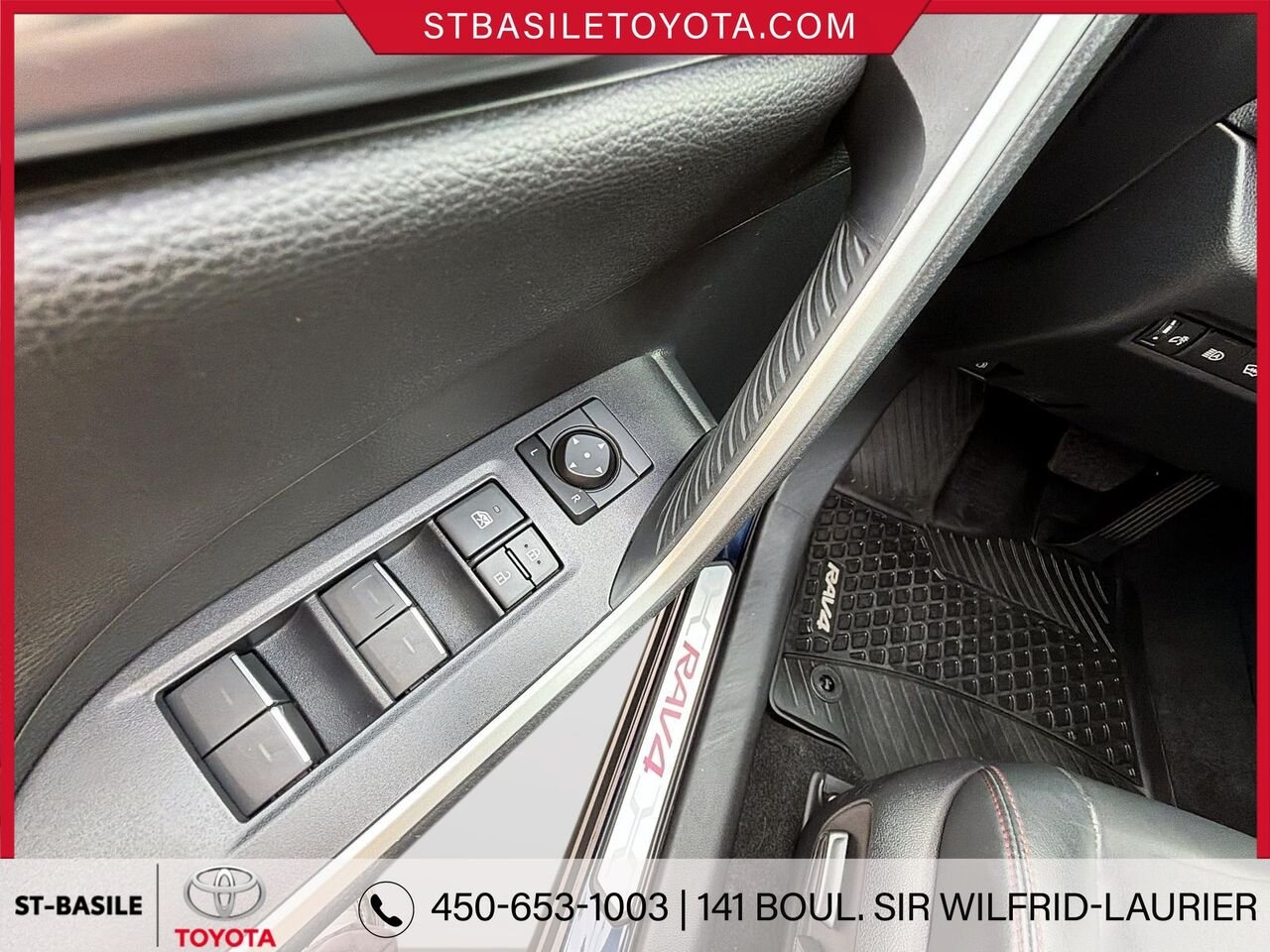 TOYOTA RAV4 PRIME 2023 Bleu Saint-Basile-le-Grand - photo #13