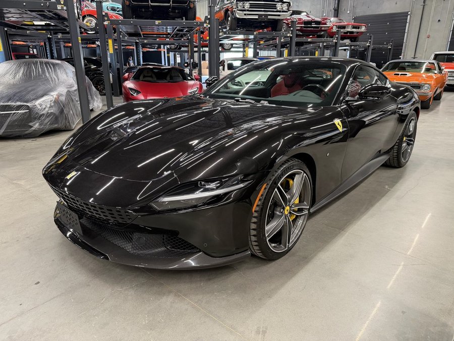 2022 Ferrari Roma | Carbon Exterior Trim | Carbon Interior Trim | Passenger Display | Hi-Fi JBL Black