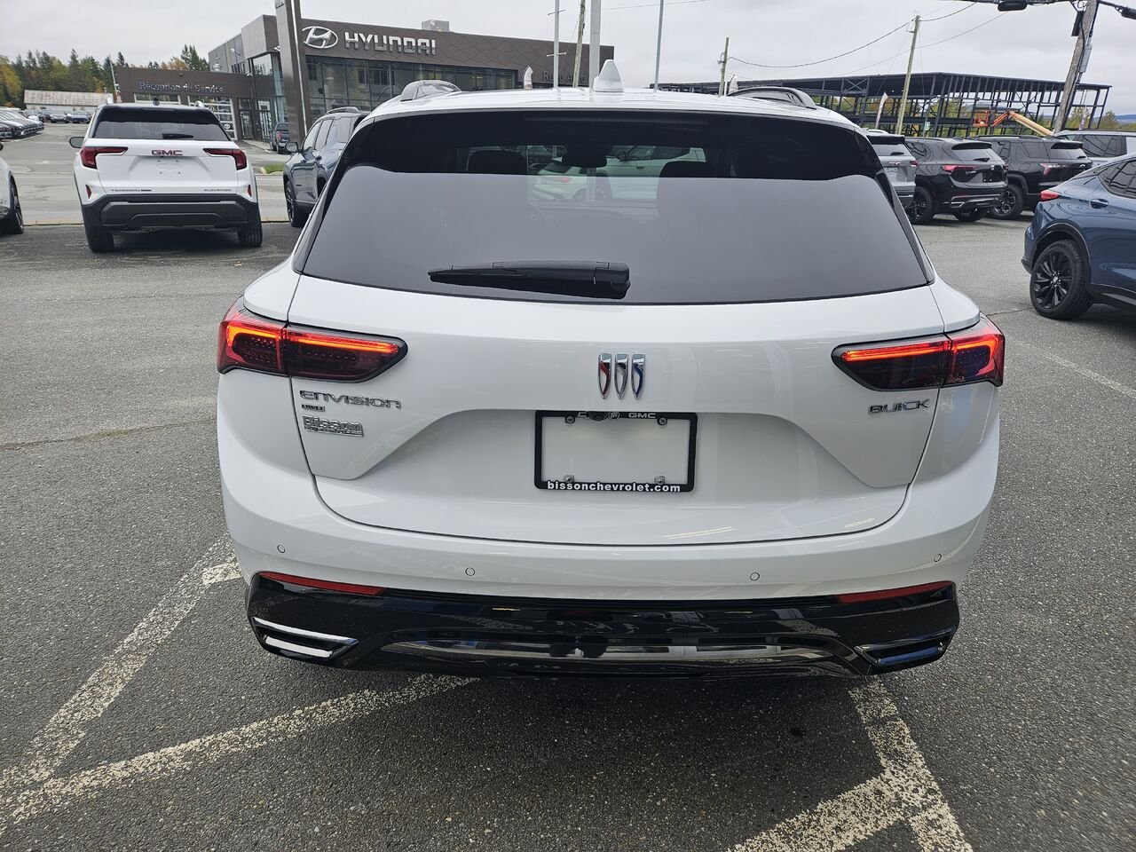 Buick Envision Tourisme sport 4 portes TI 2024 Blanc Thetford Mines - photo #4