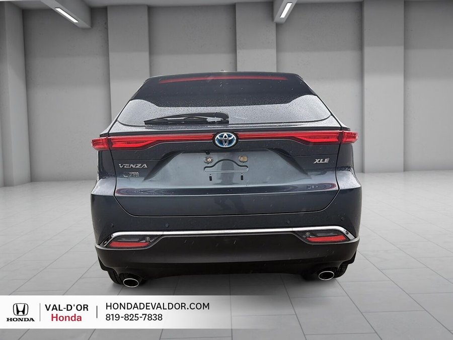 2024 Toyota Venza XLE AWD Blue