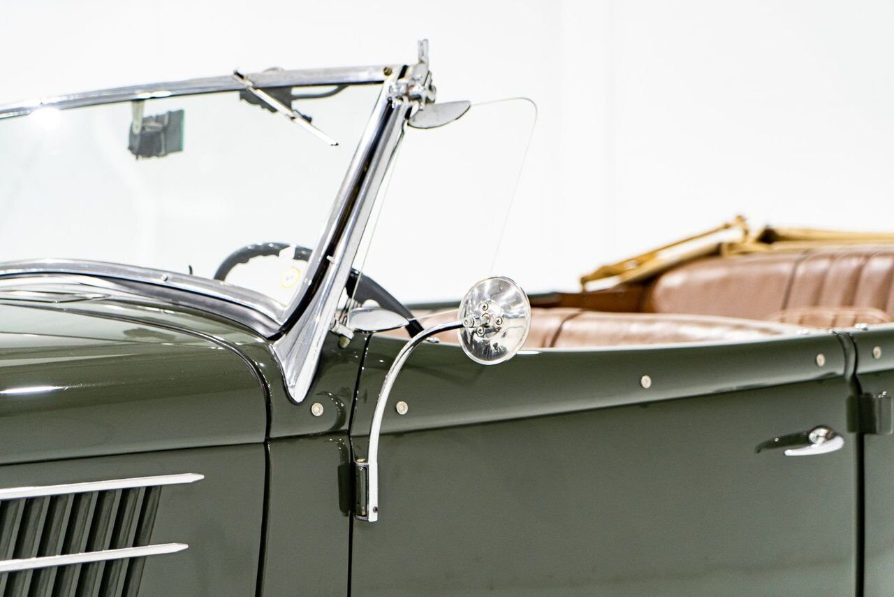 Ford Model 48 Phaeton PRIX EN USD | Beautifully presented in original condition 1936 Vert Montréal - photo #41