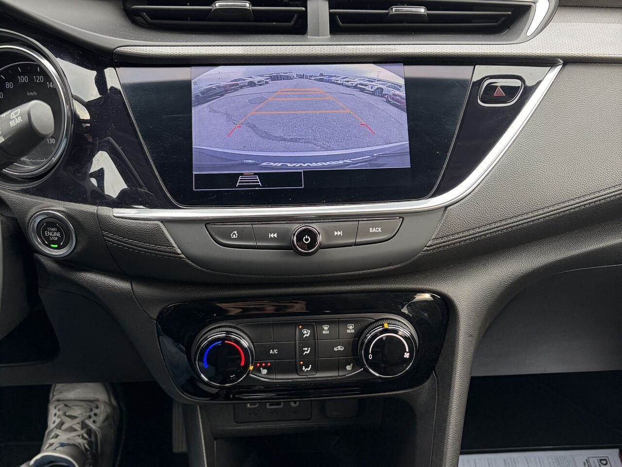 2020 BUICK ENCORE GX PREFERRED Privilégiée 4 portes TI Grey Ottawa & Gatineau - photo #7