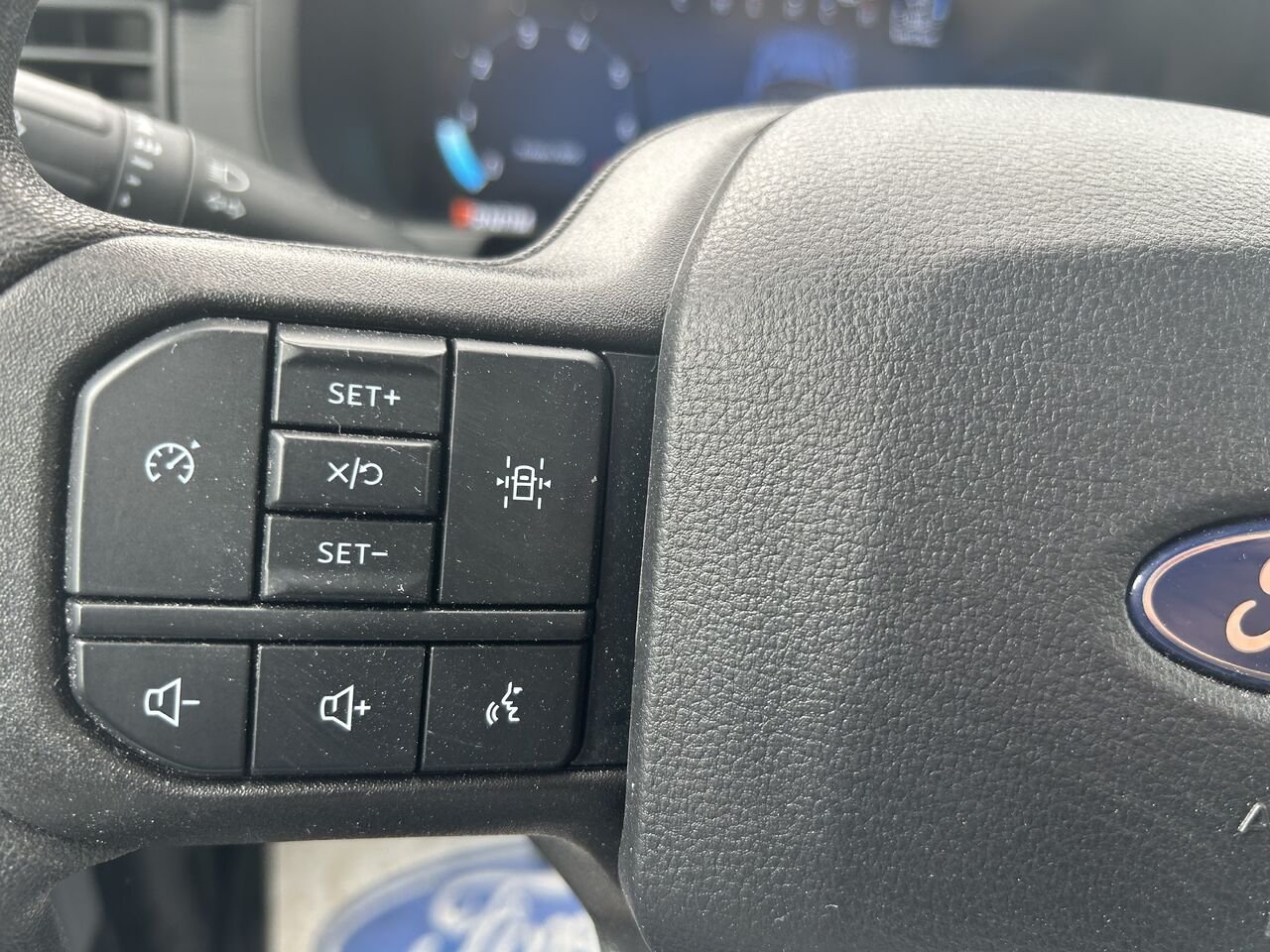 2025 Ford F-150 SPÉCIAL DEMO White Montmagny - photo #9