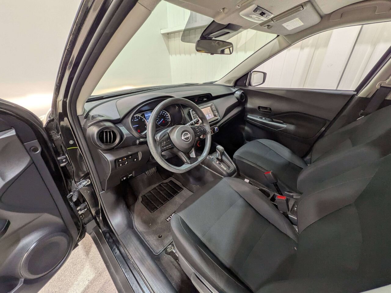 2024 Nissan Kicks S FWD Black Val-David - photo #9