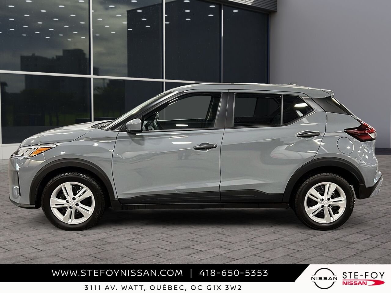 Nissan KICKS PLAY S TA 2025 Gris Ste-Foy - photo #2