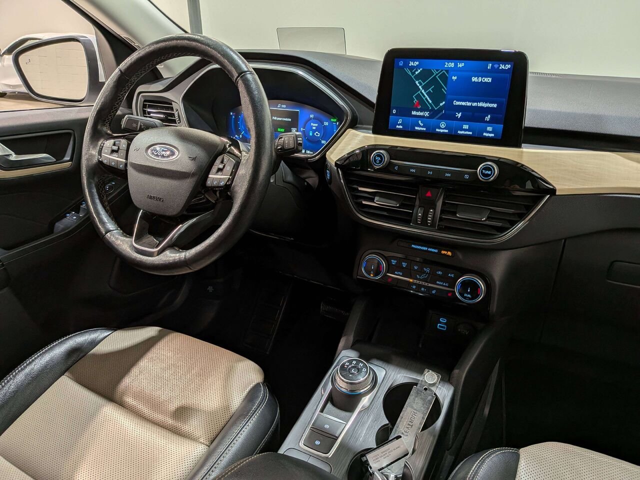 2022 Ford Escape Titanium Plug-In Hybrid FWD White Val-David - photo #20