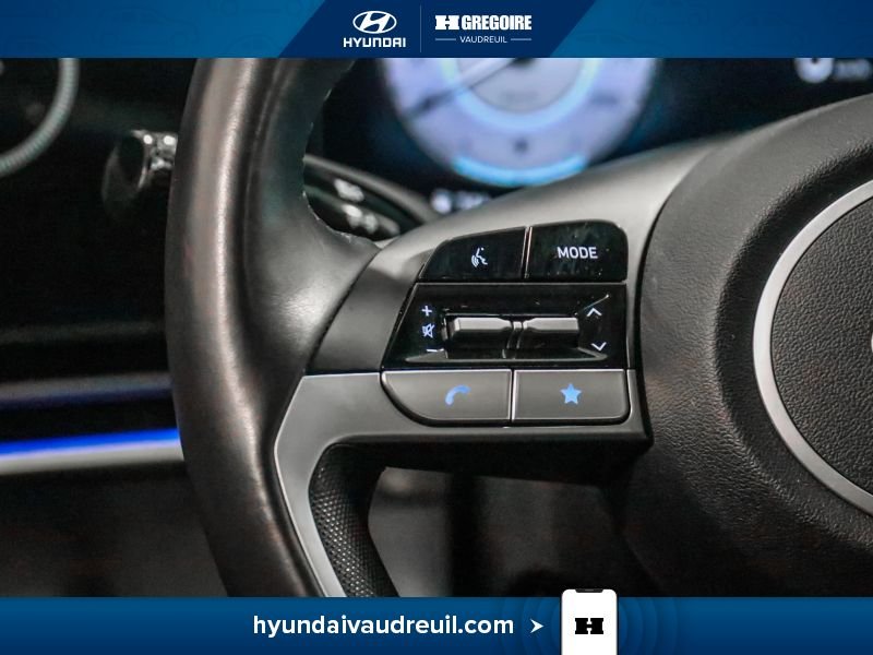 2025 Hyundai Elantra Black Laval - photo #21
