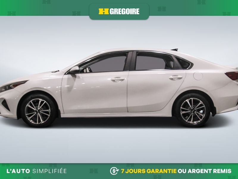 Kia Forte 2022 Blanc Laval - photo #4