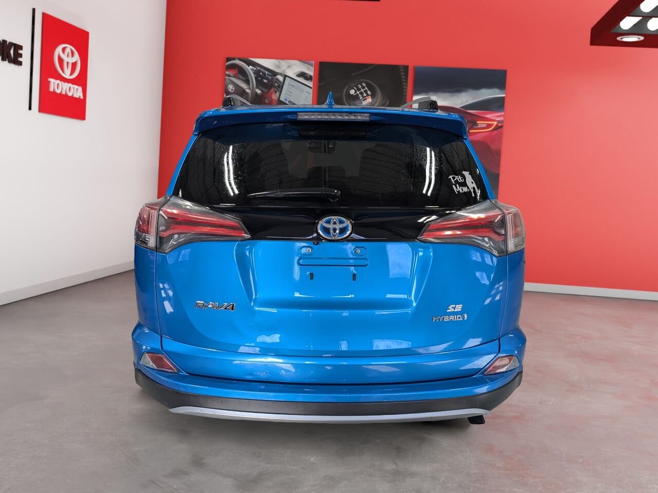 Toyota RAV4 Hybride SE/SIÈGES CHAUFFANTS/VOLANT CHAUFFANT/TOIT OUVRANT/AC/BLUETOOTH/CAMERA DE RECUL 2017 Bleu orage électrique Sherbrooke - photo #3