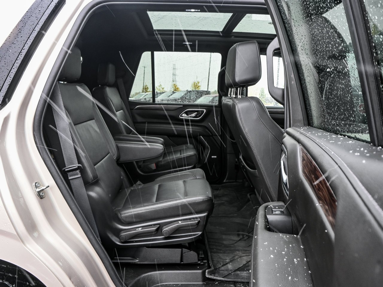 2024 Chevrolet Tahoe 4WD 4dr Z71 Empire Beige Metallic Sherwood Park - photo #31