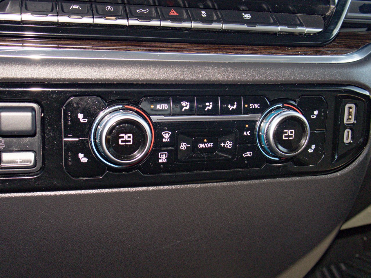 2024 GMC Sierra 1500 4WD Crew Cab 147 Elevation White Sherwood Park - photo #29