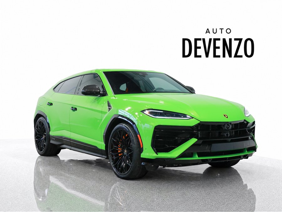 2025 Lamborghini Urus SE Hybrid Green