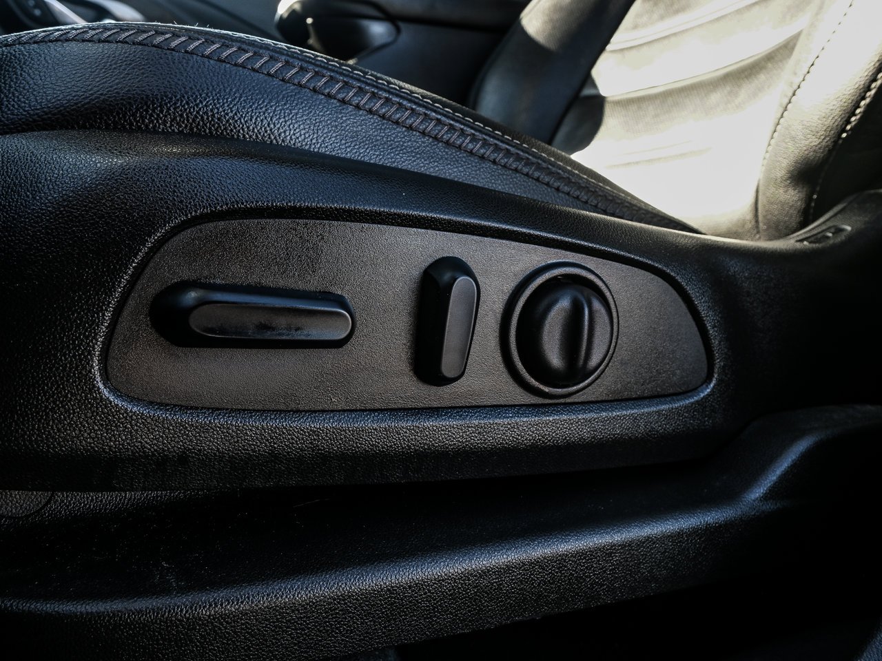 2022 GMC Terrain AWD 4dr Denali Black Sherwood Park - photo #16