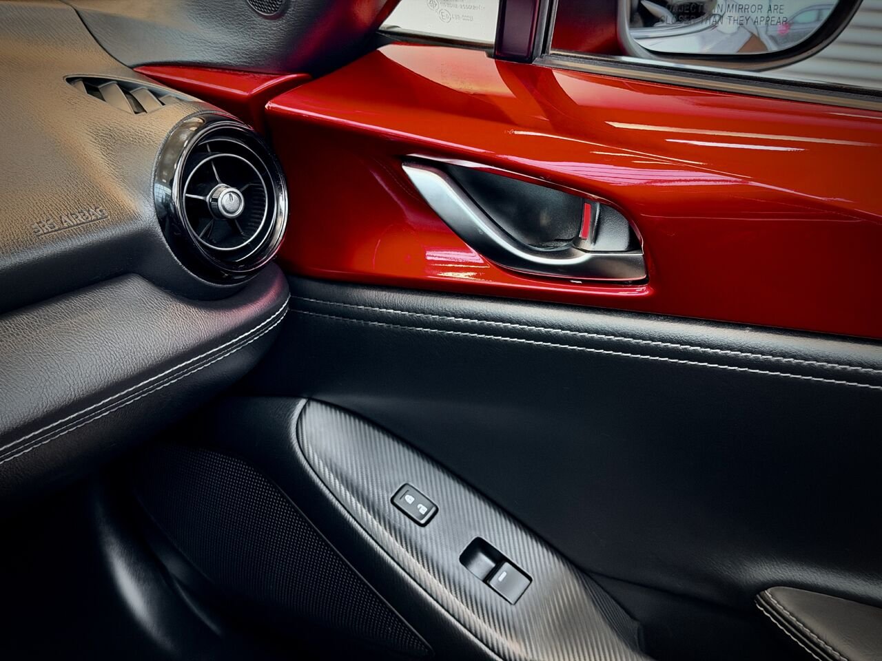 2023 Mazda MX-5 Black Notre-Dame-des-Prairies - photo #31