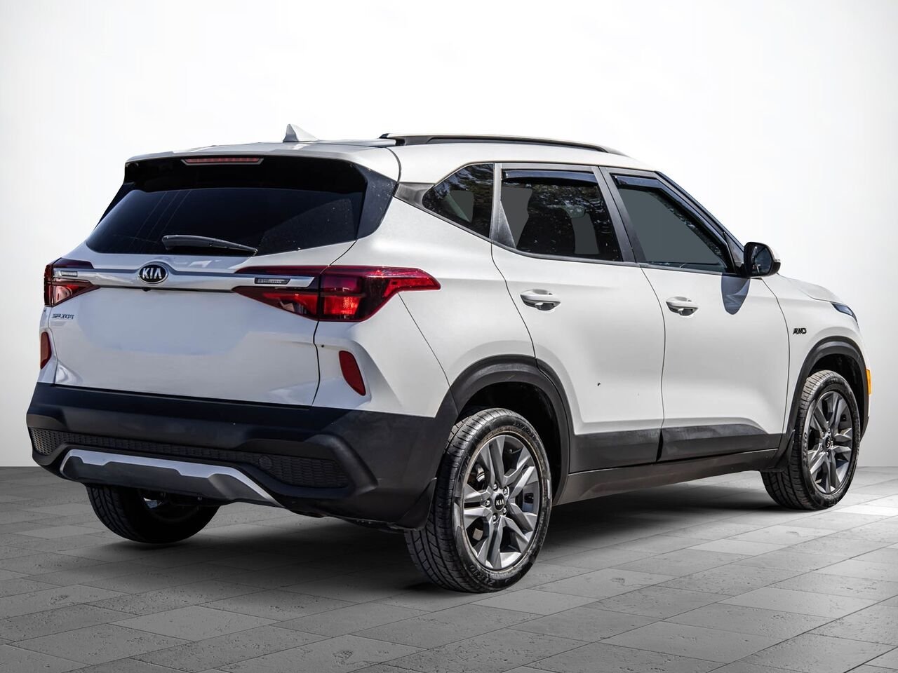 Kia Seltos 2021 Blanc Sainte-Julienne - photo #5
