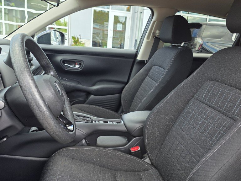 2024 Honda HR-V LX AWD Black Mont-Laurier - photo #17