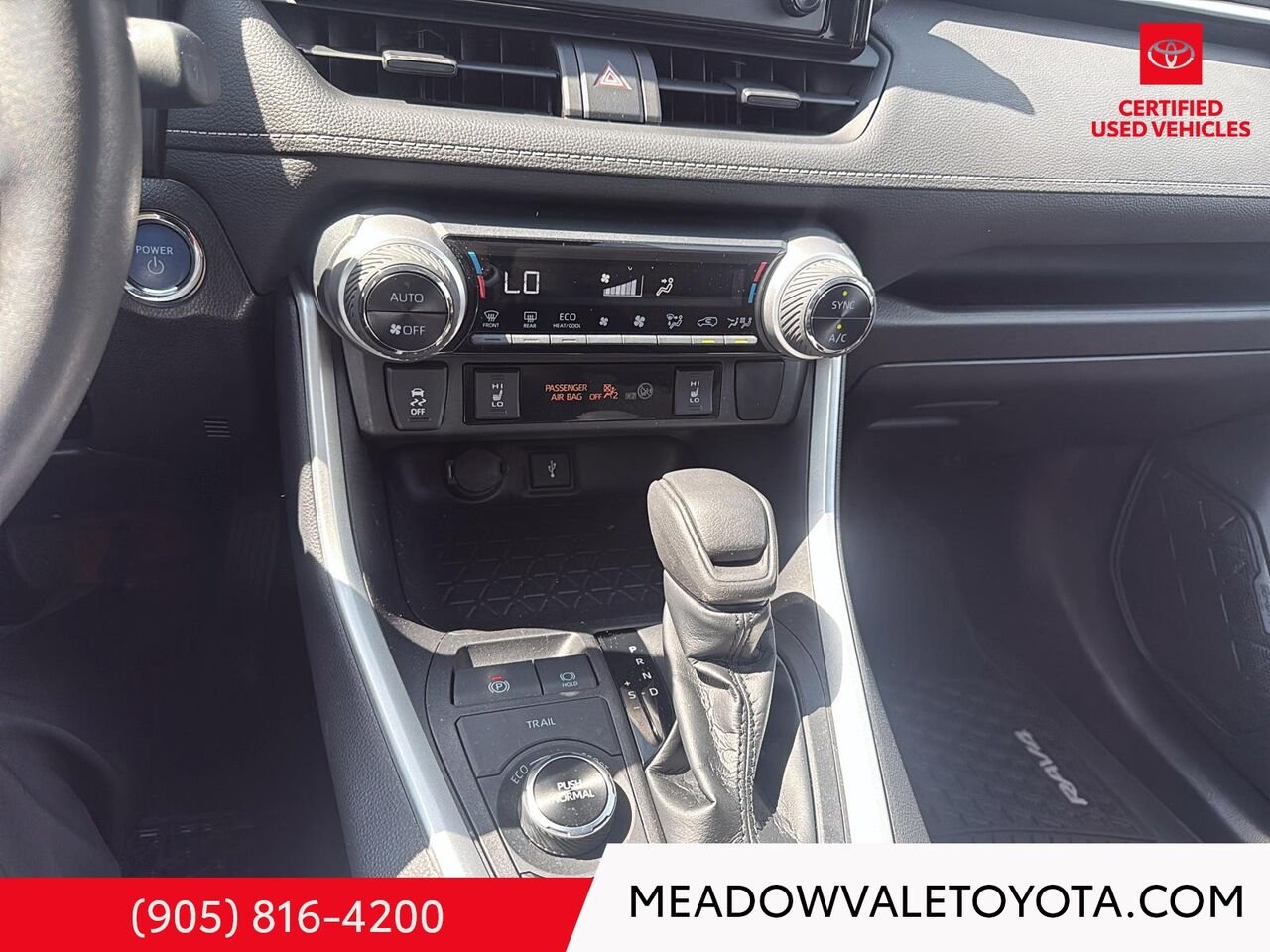 2021 Toyota RAV4 One owner, Red Mississauga - photo #15